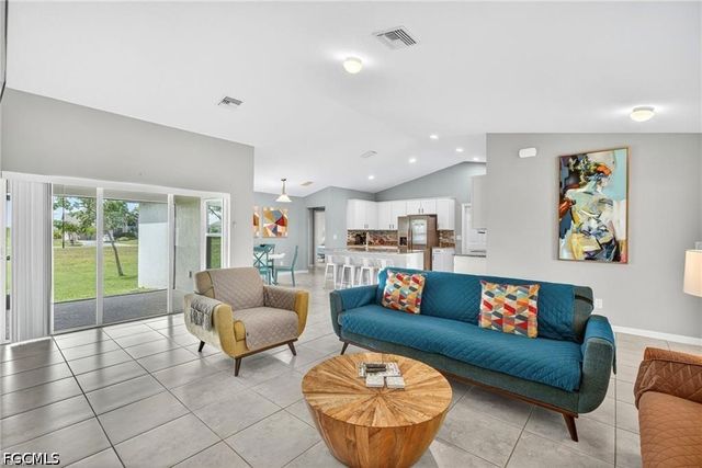 2716 NW 45th PL, Cape Coral, FL 33993