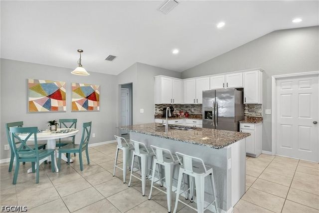 2716 NW 45th PL, Cape Coral, FL 33993
