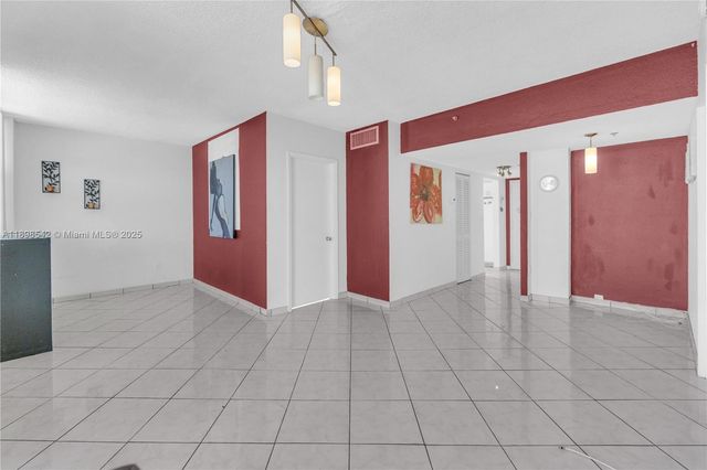 2829 Indian Creek Dr 1110, Miami Beach, FL 33140
