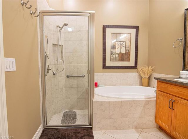 11094 Esteban DR, Fort Myers, FL 33912