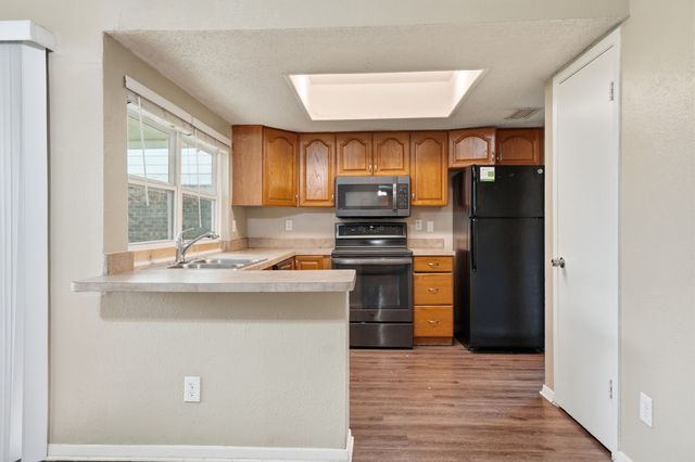705 Via Avenida, Mesquite, TX 75150