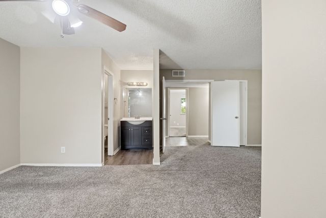 705 Via Avenida, Mesquite, TX 75150