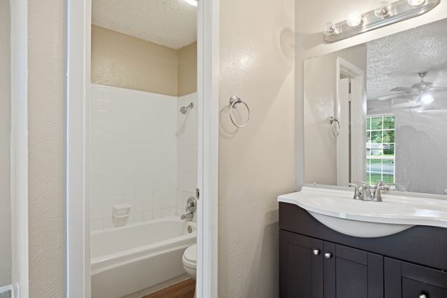 705 Via Avenida, Mesquite, TX 75150