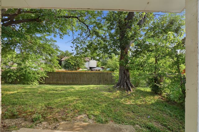 705 Via Avenida, Mesquite, TX 75150