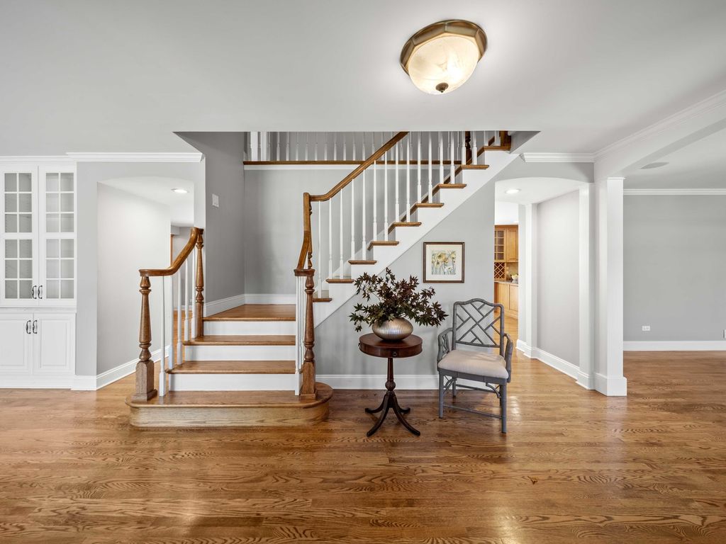 1029 N Carlyle Lane, Arlington Heights, IL 60004 — photo 5
