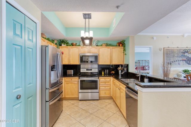 2 Oceans West Blvd Apt 1802, Daytona Beach Shores, FL 32118