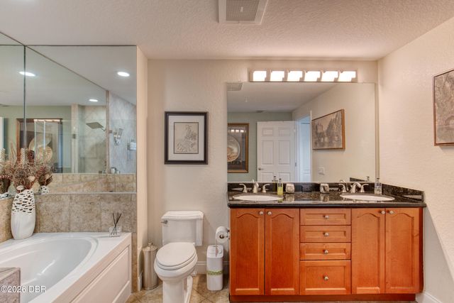2 Oceans West Blvd Apt 1802, Daytona Beach Shores, FL 32118