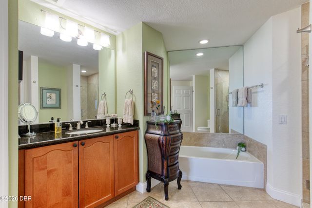 2 Oceans West Blvd Apt 1802, Daytona Beach Shores, FL 32118