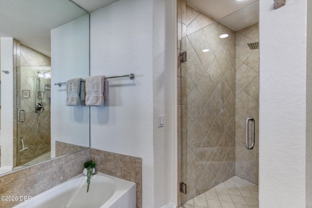 2 Oceans West Blvd Apt 1802, Daytona Beach Shores, FL 32118