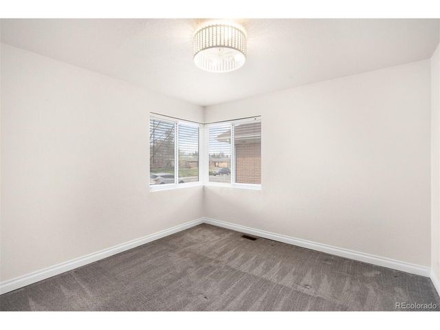 3000 Ivy St, Denver, CO 80207