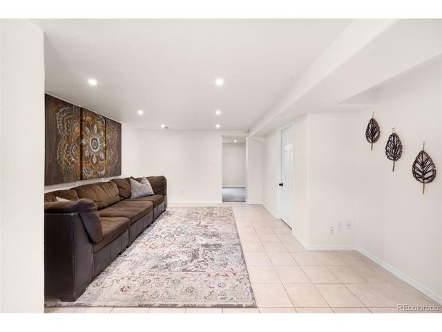 3000 Ivy St, Denver, CO 80207