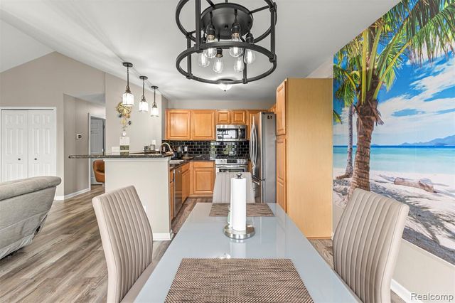 16015 Morningside, Northville, MI 48168