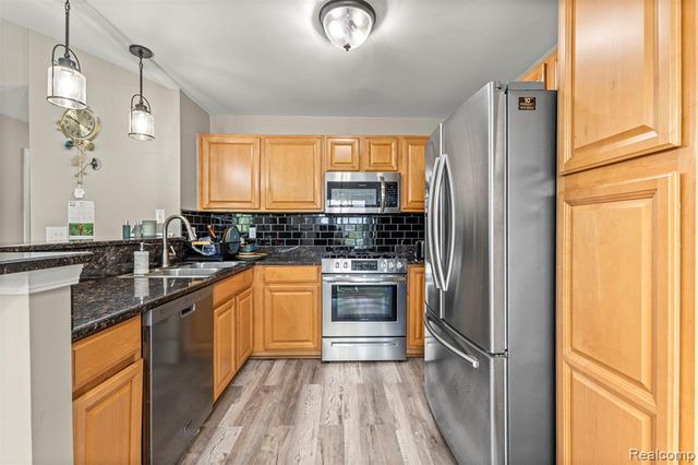 16015 Morningside, Northville, MI 48168