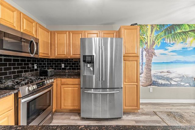 16015 Morningside, Northville, MI 48168