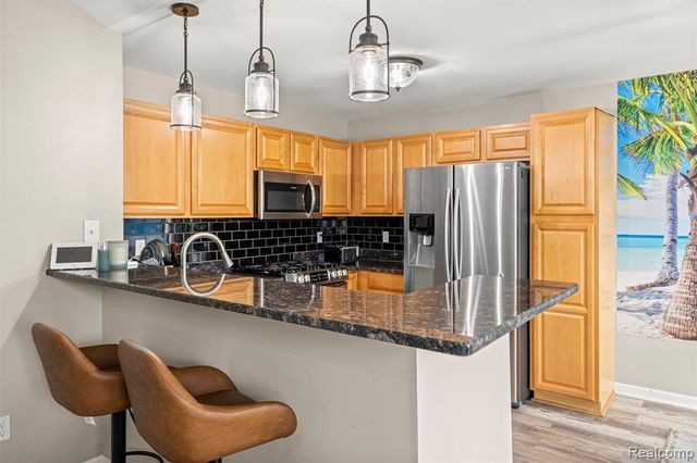 16015 Morningside, Northville, MI 48168