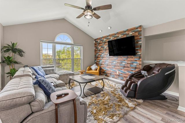 16015 Morningside, Northville, MI 48168