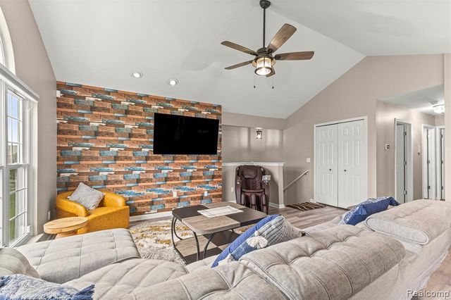 16015 Morningside, Northville, MI 48168