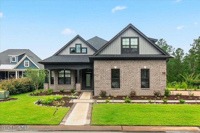 8631 Safflower Way NE, Leland, NC 28451