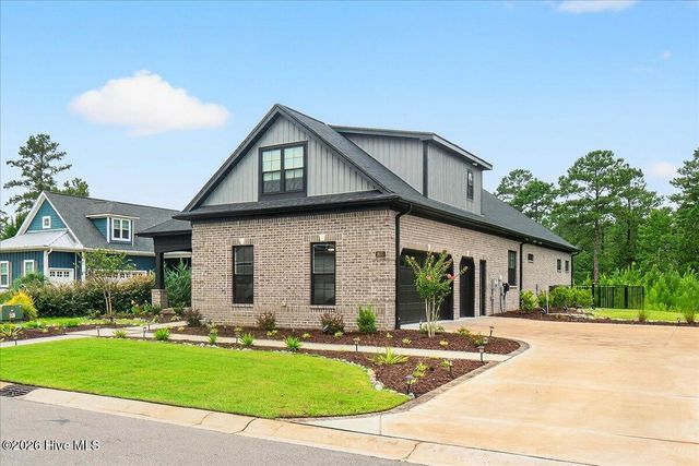 8631 Safflower Way NE, Leland, NC 28451