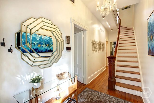 220 E State Street, Savannah, GA 31401