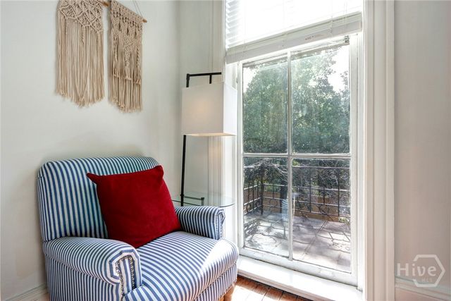 220 E State Street, Savannah, GA 31401