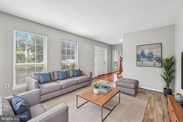 3446 MOUNT BURNSIDE WAY, Woodbridge, VA 22192