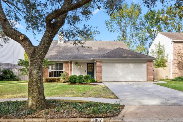 3807 Flintrock Lane, Sugar Land, TX 77479