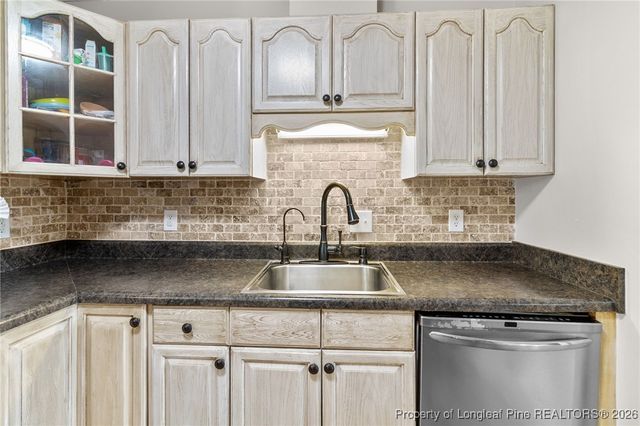 2079 Birchcreft Drive, Fayetteville, NC 28304