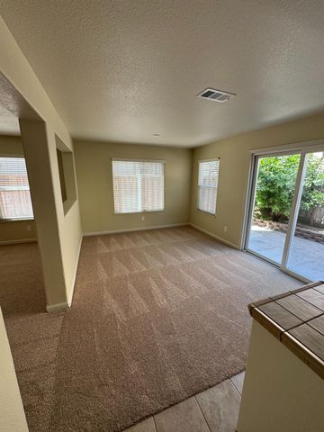 17359 Stone Celler Way, Lathrop, CA 95330