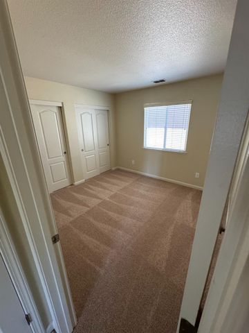 17359 Stone Celler Way, Lathrop, CA 95330