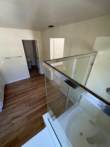 17359 Stone Celler Way, Lathrop, CA 95330