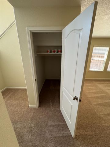 17359 Stone Celler Way, Lathrop, CA 95330