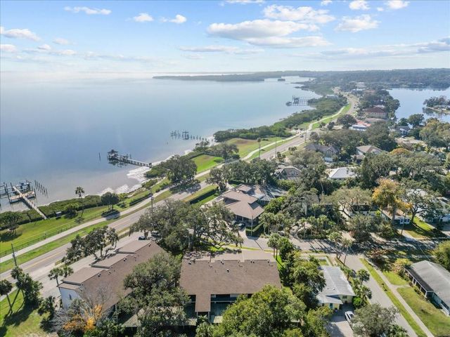 413 S BAYSHORE BOULEVARD B2, Safety Harbor, FL 34695