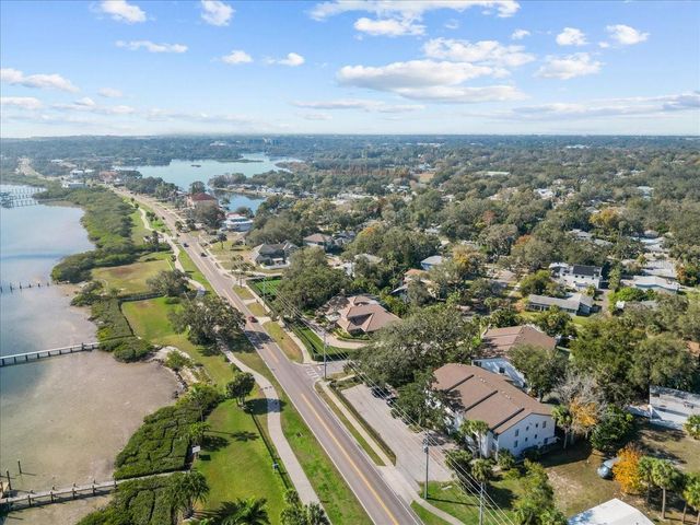 413 S BAYSHORE BOULEVARD B2, Safety Harbor, FL 34695