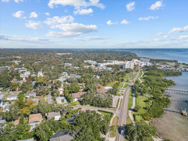 413 S BAYSHORE BOULEVARD B2, Safety Harbor, FL 34695