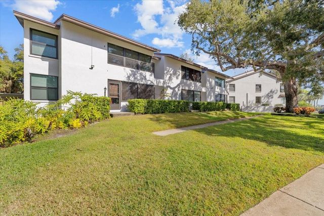 413 S BAYSHORE BOULEVARD B2, Safety Harbor, FL 34695