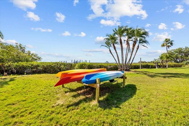 413 S BAYSHORE BOULEVARD B2, Safety Harbor, FL 34695