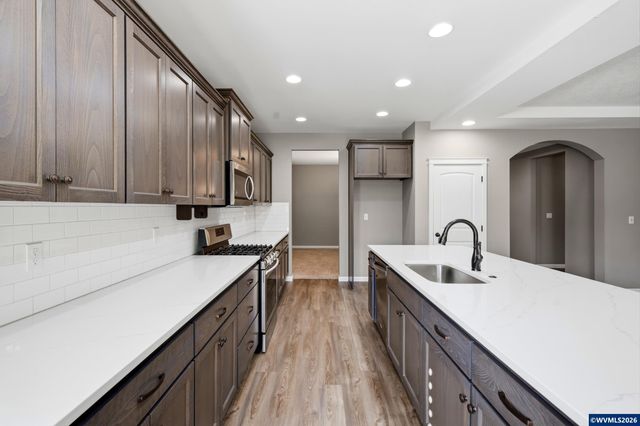 2316 Giovanni Av S, Salem, OR 97306