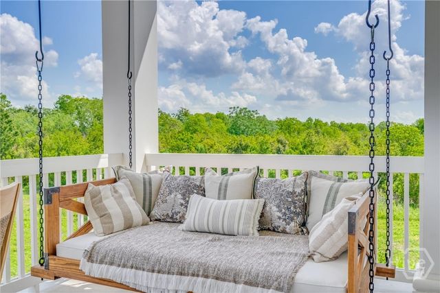 104 Reserve Circle, Savannah, GA 31401