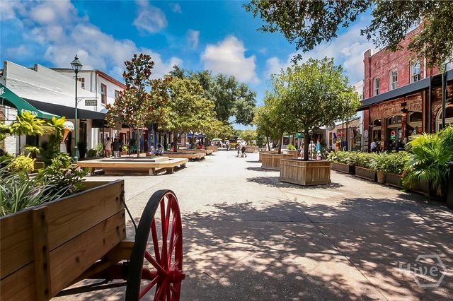 104 Reserve Circle, Savannah, GA 31401