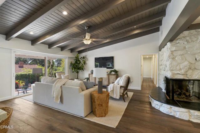 3900 Ferntree Place, Glendale, CA 91214