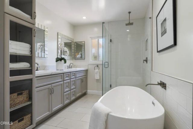 3900 Ferntree Place, Glendale, CA 91214