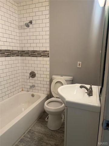 5425 Hamilton Avenue, Jennings, MO 63136