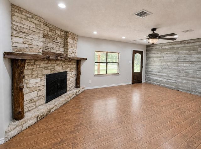 5783 Fm 350 N, Livingston, TX 77351