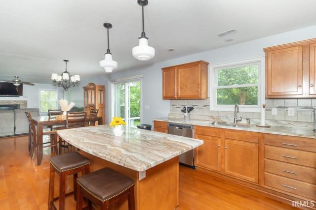 1410 Woodbrooke Drive, New Castle, IN 47362