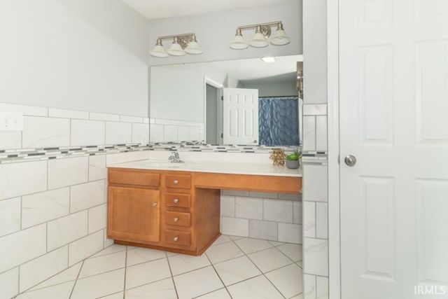 1410 Woodbrooke Drive, New Castle, IN 47362