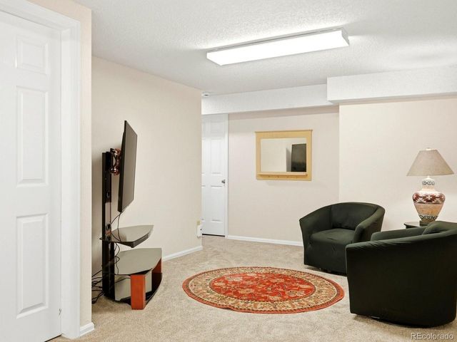 2354 S Harlan St, Lakewood, CO 80227