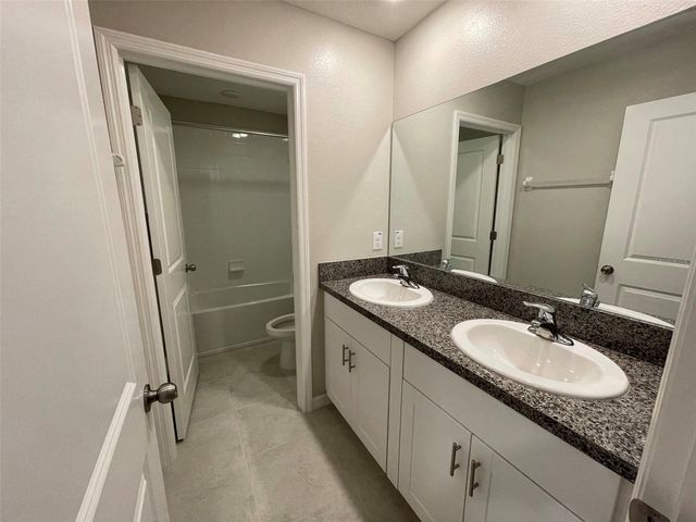 3904 WILD SENNA BOULEVARD, Tampa, FL 33619