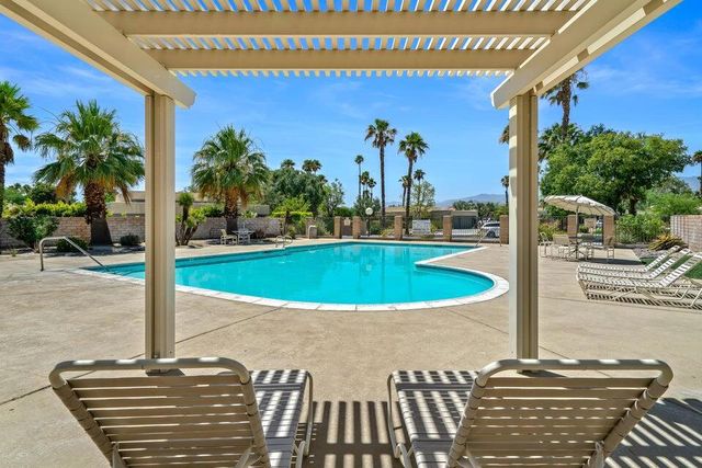 2901 Sunflower Circle W, Palm Springs, CA 92262