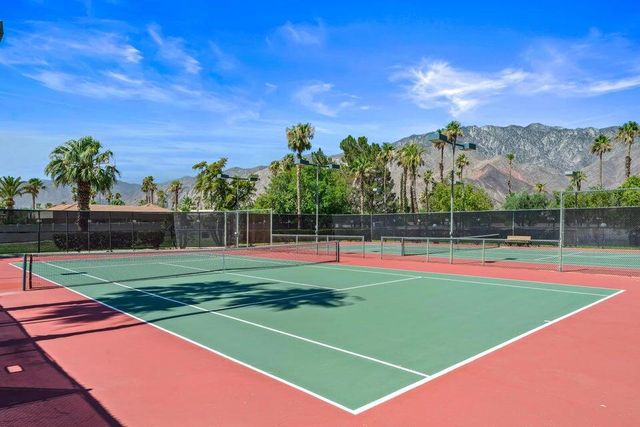 2901 Sunflower Circle W, Palm Springs, CA 92262
